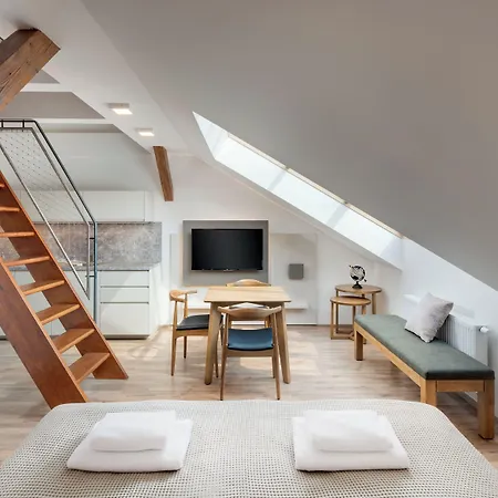 Louren Apartamento