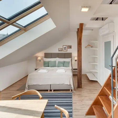 Appartement Louren Praag